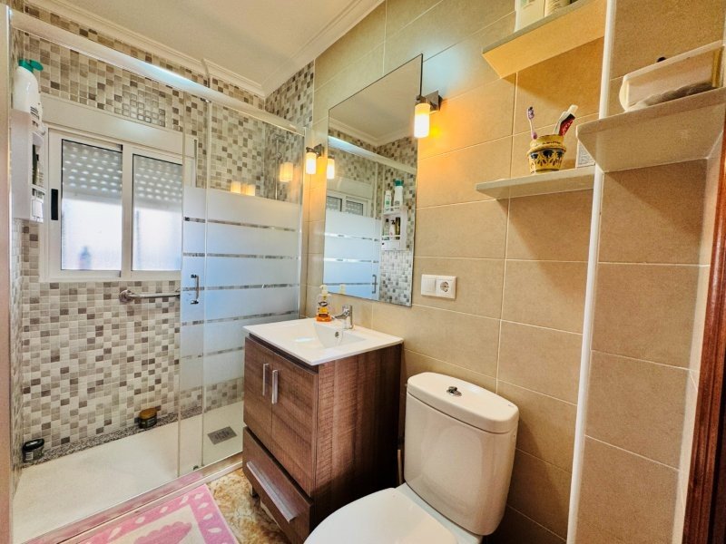 Appartement mit 2 Schlafzimmern, 1 Bad und Meerblick nur 100 m vom Strand - 21