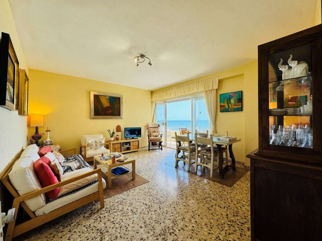 Appartement mit 3 Schlafzimmern, 2 Bädern und Tiefgaragenstellplatz direkt am Strand von La Mata - 3