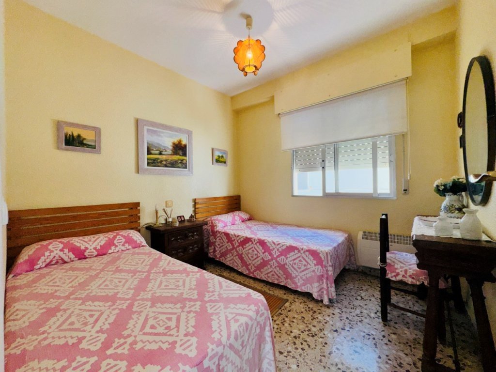 Appartement mit 3 Schlafzimmern, 2 Bädern und Tiefgaragenstellplatz direkt am Strand von La Mata - 12