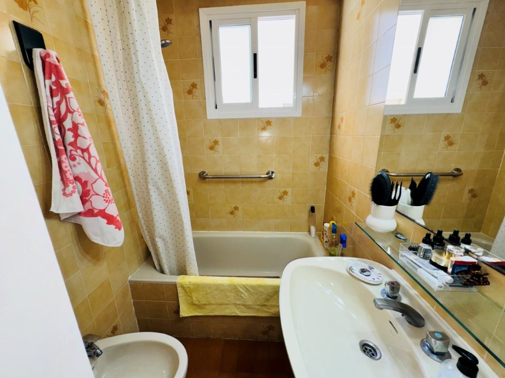 Appartement mit 3 Schlafzimmern, 2 Bädern und Tiefgaragenstellplatz direkt am Strand von La Mata - 11