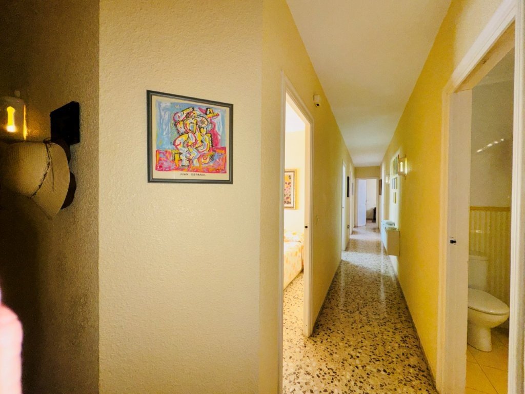 Appartement mit 3 Schlafzimmern, 2 Bädern und Tiefgaragenstellplatz direkt am Strand von La Mata - 5