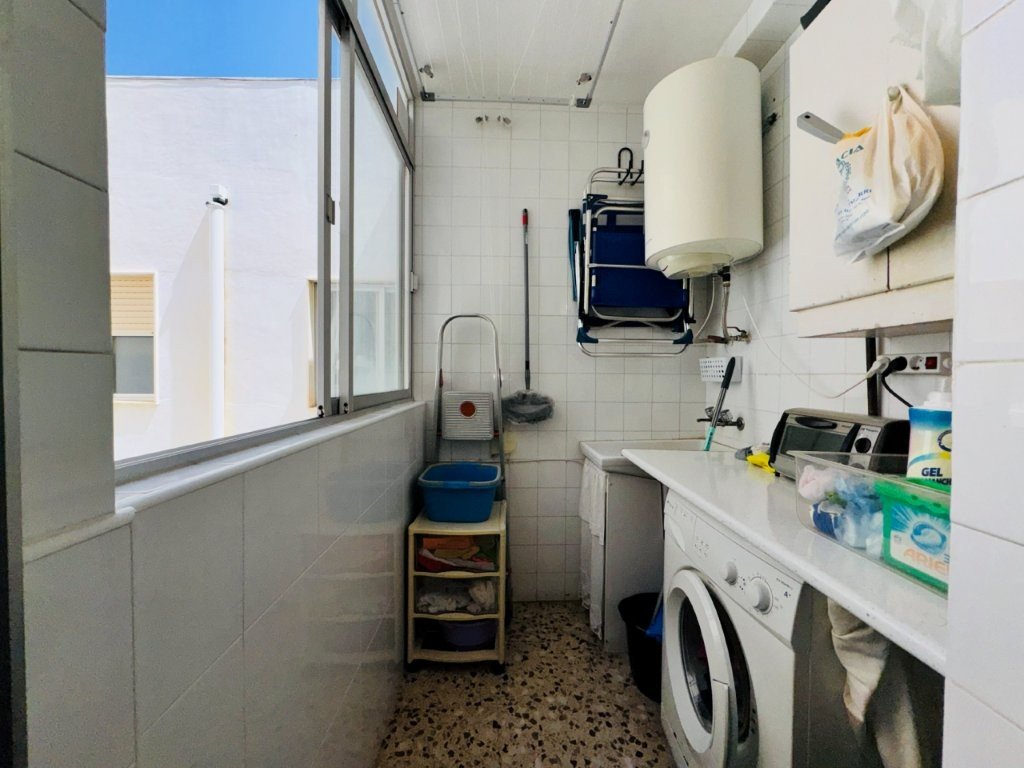 Appartement mit 3 Schlafzimmern, 2 Bädern und Tiefgaragenstellplatz direkt am Strand von La Mata - 13