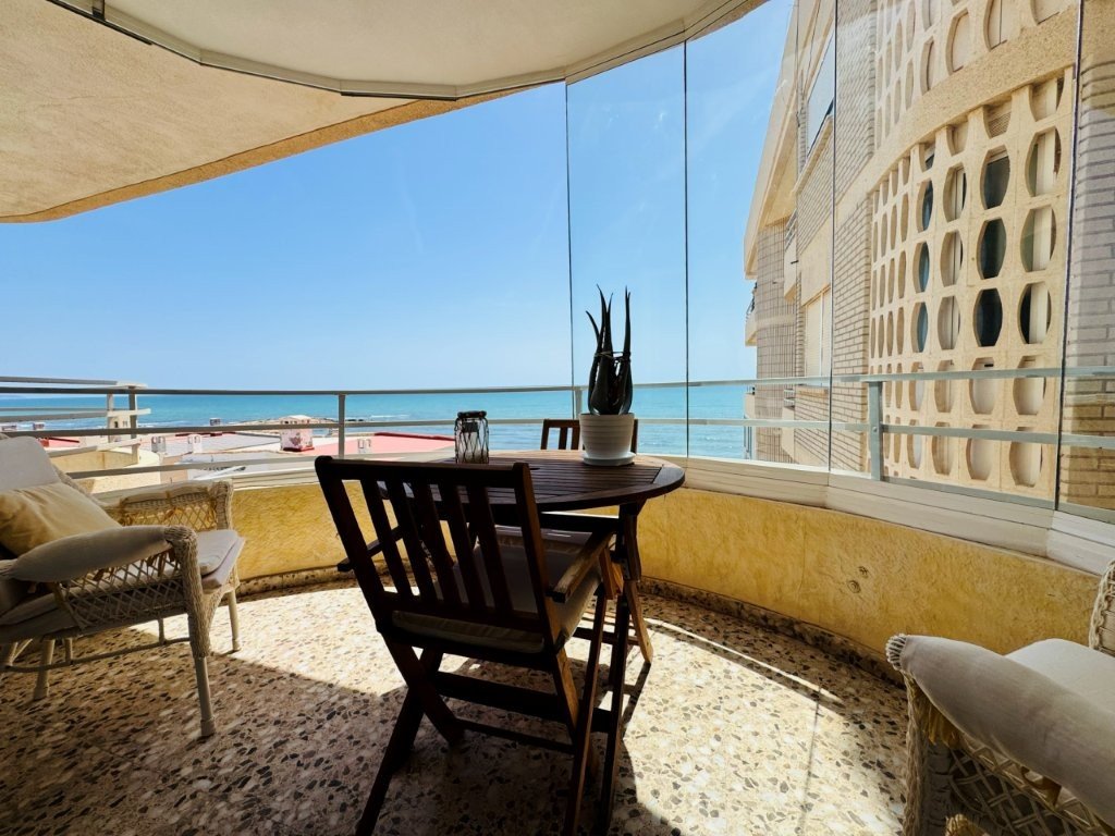 Appartement mit 3 Schlafzimmern, 2 Bädern und Tiefgaragenstellplatz direkt am Strand von La Mata - 18