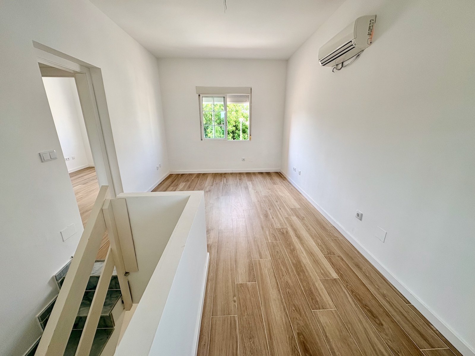 Villa mit 4 Schlafzimmern, 2 Bädern und Gemeinschaftspool - 15