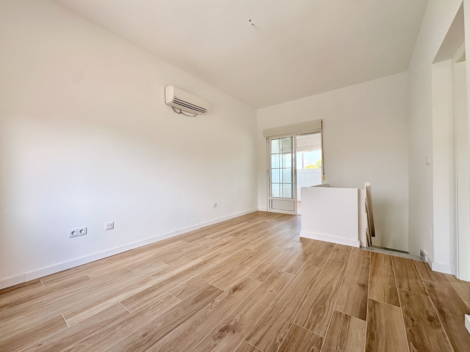 Villa mit 4 Schlafzimmern, 2 Bädern und Gemeinschaftspool - 18