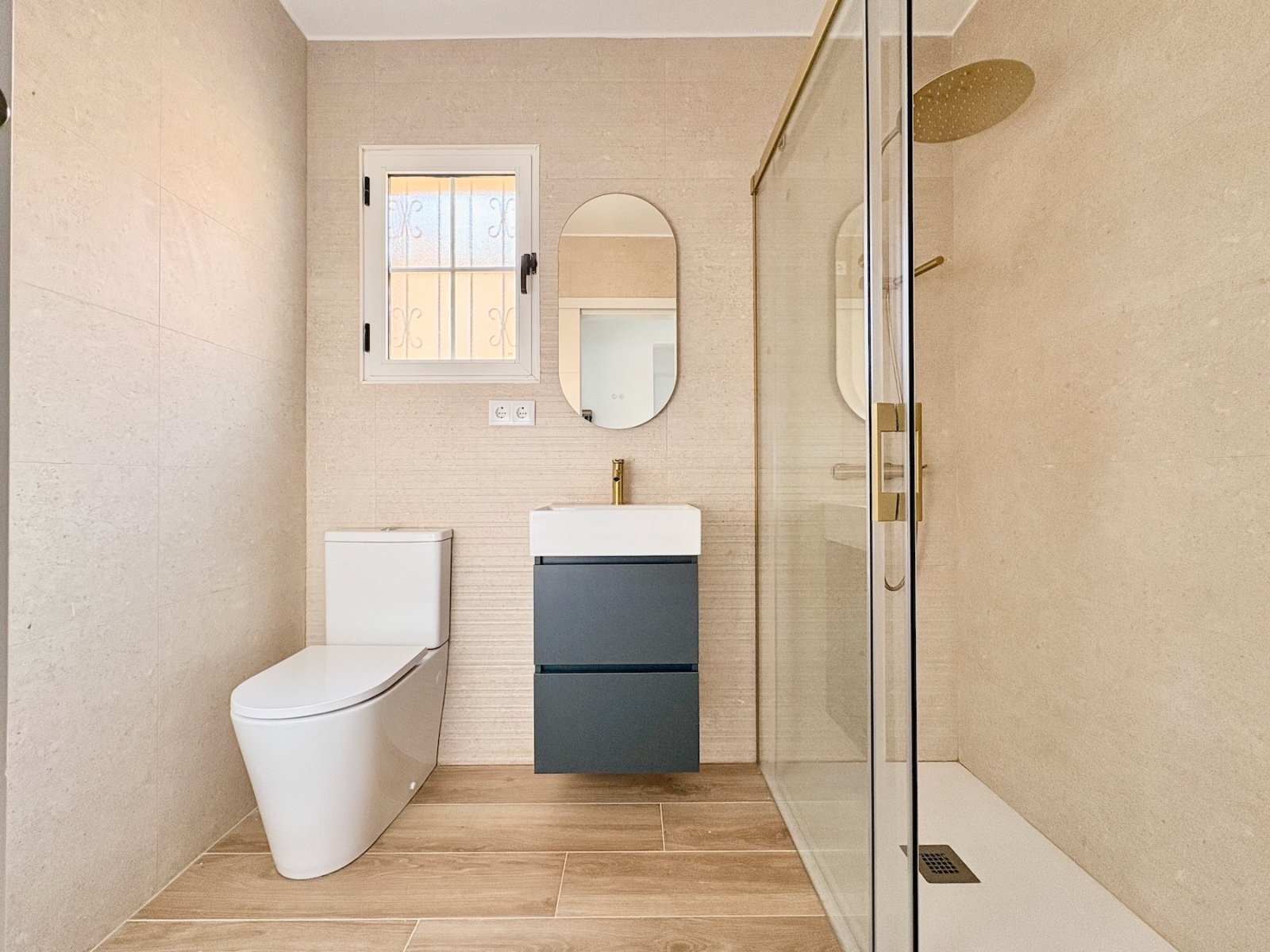 Villa mit 4 Schlafzimmern, 2 Bädern und Gemeinschaftspool - 22