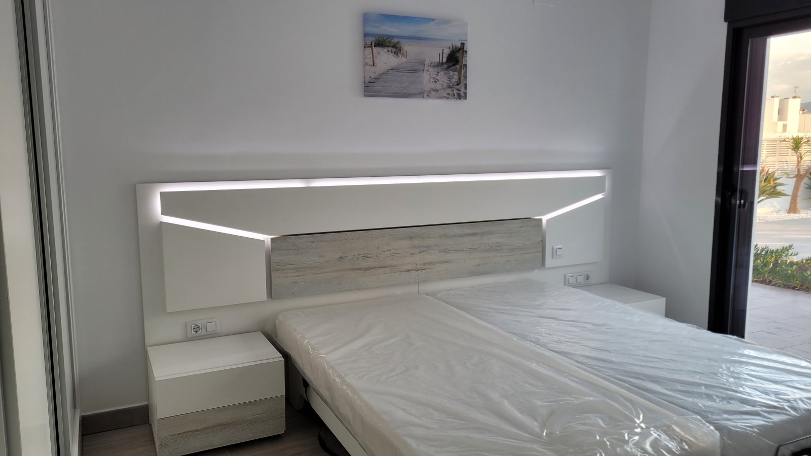 Moderne Villa mit 3 Schlafzimmern, 2 Bädern, beheiztem Pool und Touristenmietlizenz - 15