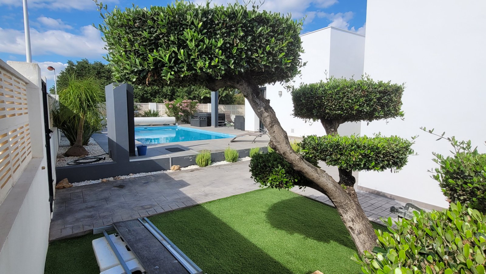 Moderne Villa mit 3 Schlafzimmern, 2 Bädern, beheiztem Pool und Touristenmietlizenz - 22