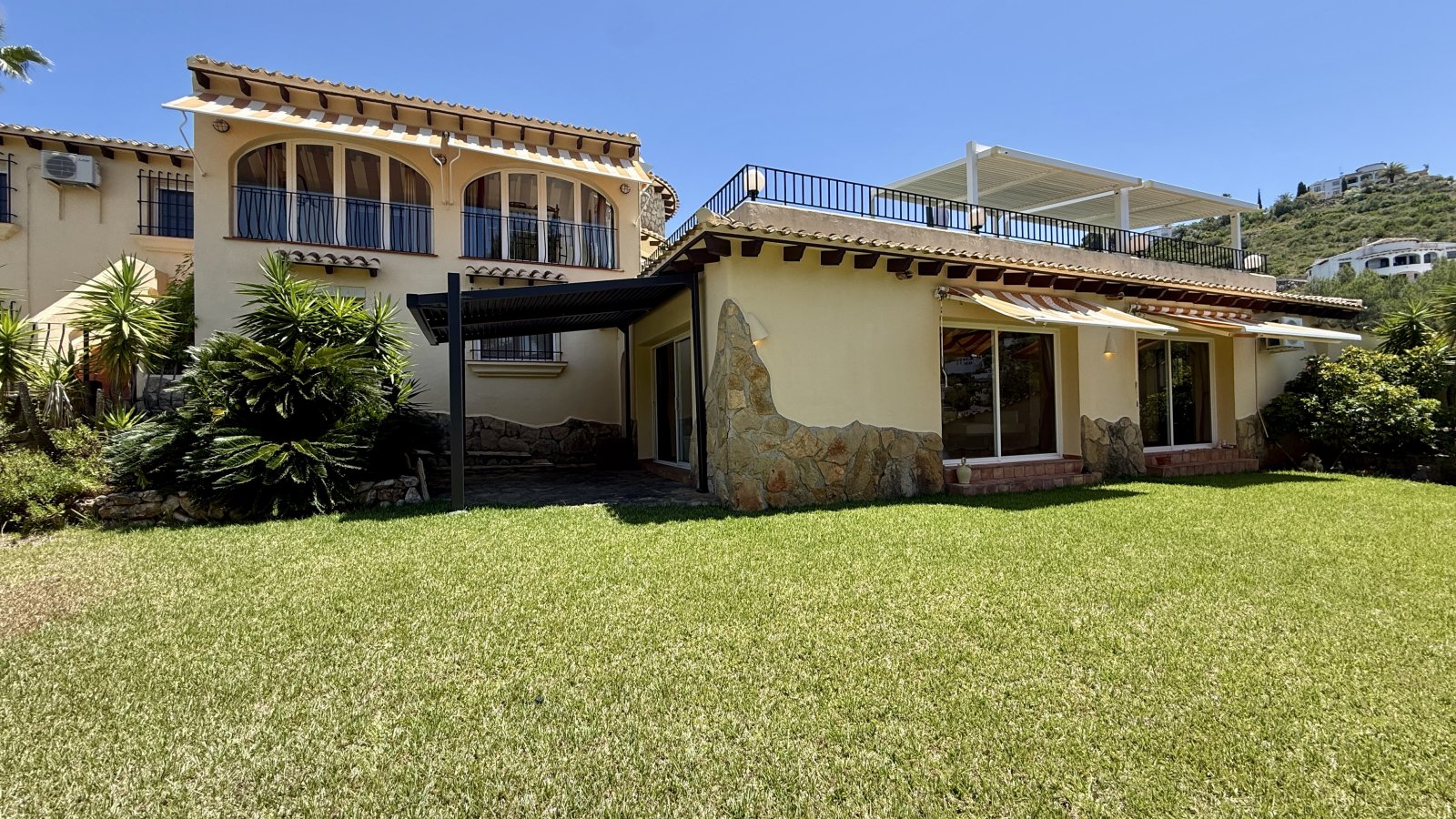 Exklusive Villa mit Pool und hochwertiger Ausstattung in Monte Pego - 3