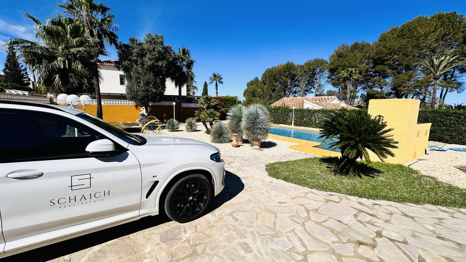 Sehr gepflegte Villa mit großem Grundstück, großem Pool, Tennisplatz, Brunnen, Garage, Heizung, Klima und vielen Extras - 35