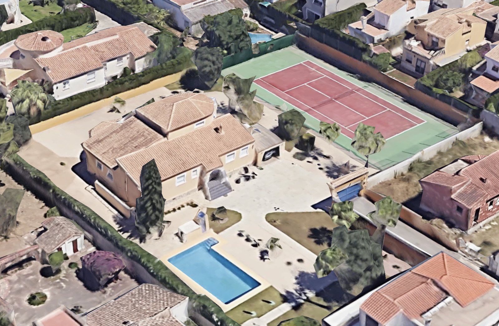 Sehr gepflegte Villa mit großem Grundstück, großem Pool, Tennisplatz, Brunnen, Garage, Heizung, Klima und vielen Extras - 40