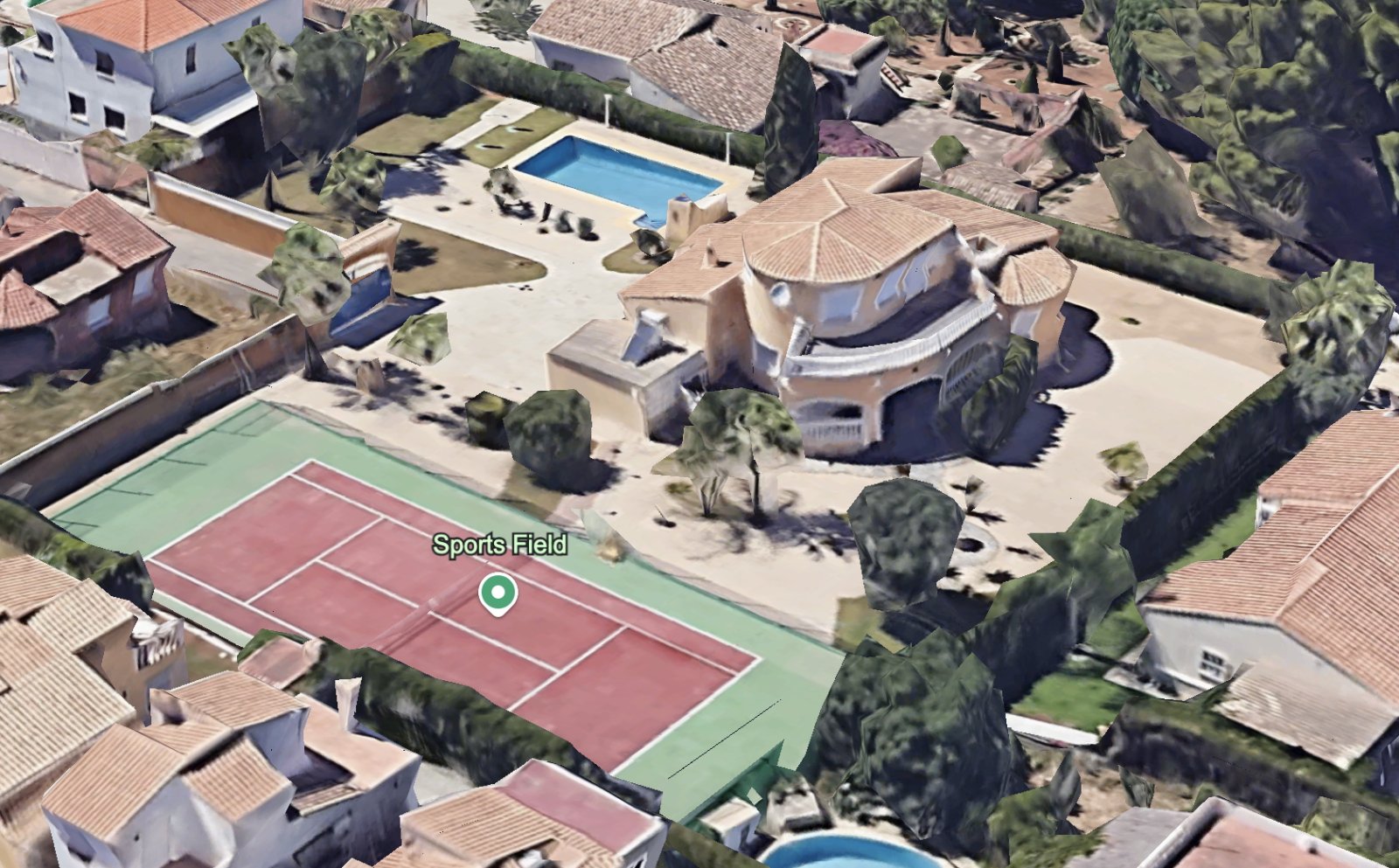 Sehr gepflegte Villa mit großem Grundstück, großem Pool, Tennisplatz, Brunnen, Garage, Heizung, Klima und vielen Extras - 42