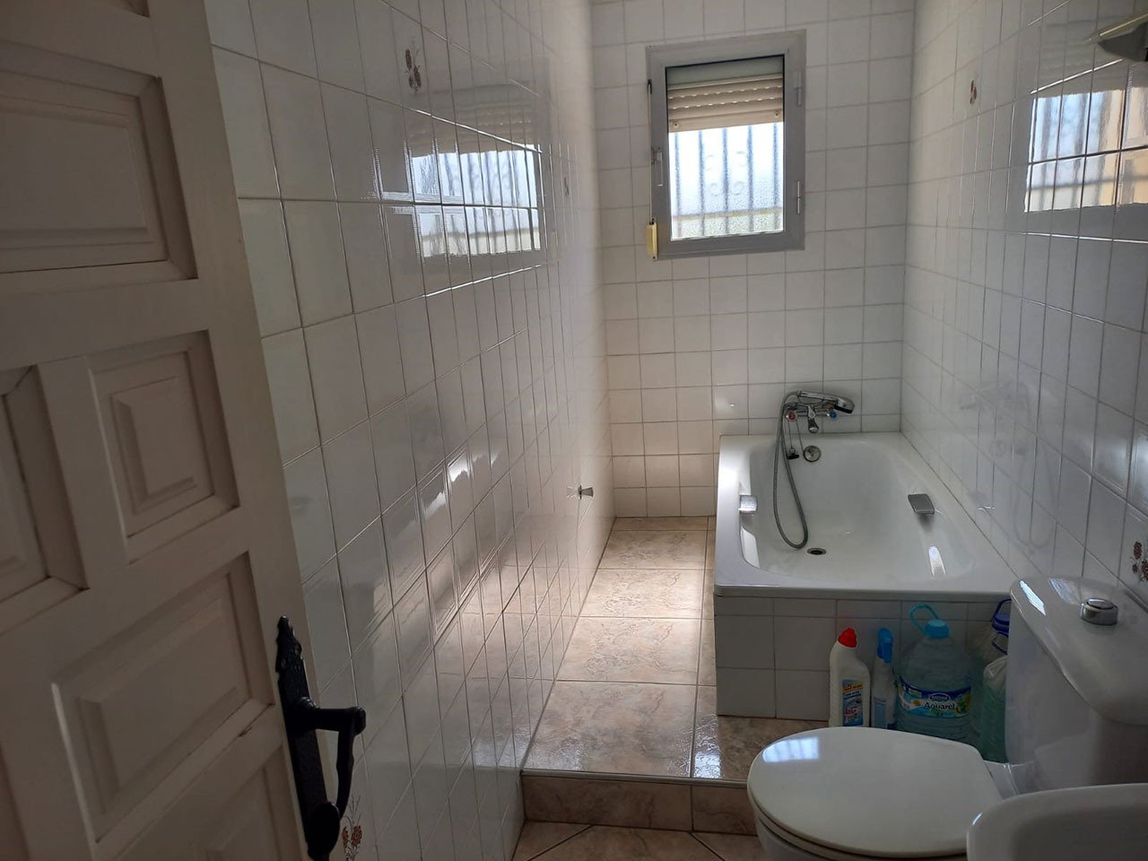 Großzügige Villa mit 6 Schlafzimmern, 2 Bädern und Meerblick ODER wohnen und arbeiten im gleichen Haus! - 7