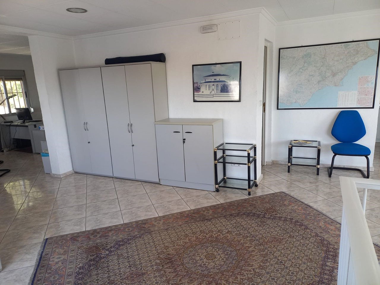 Großzügige Villa mit 6 Schlafzimmern, 2 Bädern und Meerblick ODER wohnen und arbeiten im gleichen Haus! - 10
