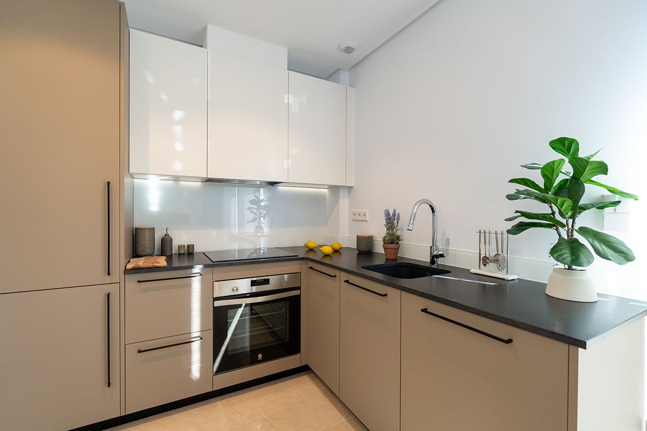Moderne Doppelhaus-Villen mit 3 Schlafzimmern, 3 Bädern und Gemeinschaftspool nur 500 m vom kilometerlangen Sandstrand - 9