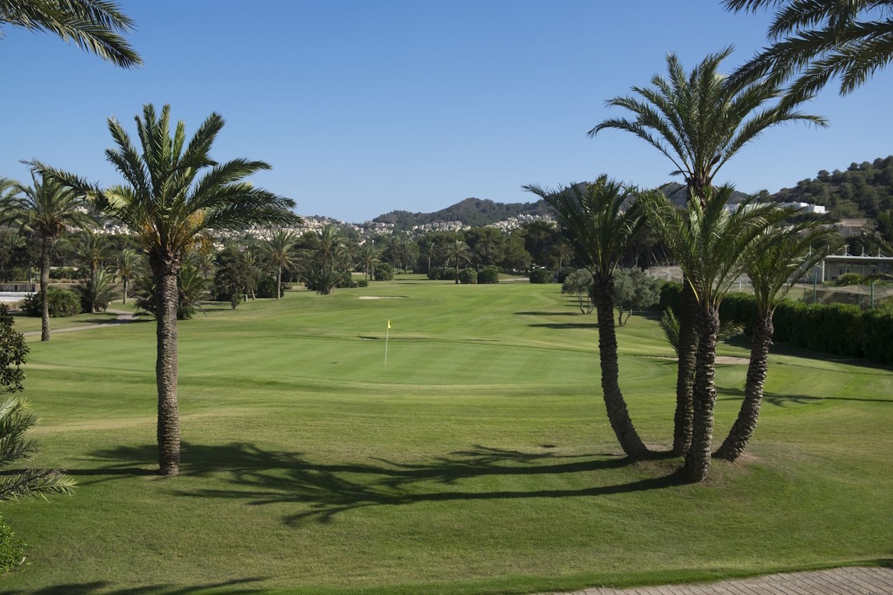 Erdgeschoss-Wohnungen mit 3 Schlafzimmern, 2 Badezimmern, Klimaanlage, Kfz-Stellplatz und Gemeinschaftspool im Herzen des La Manga Club - 21