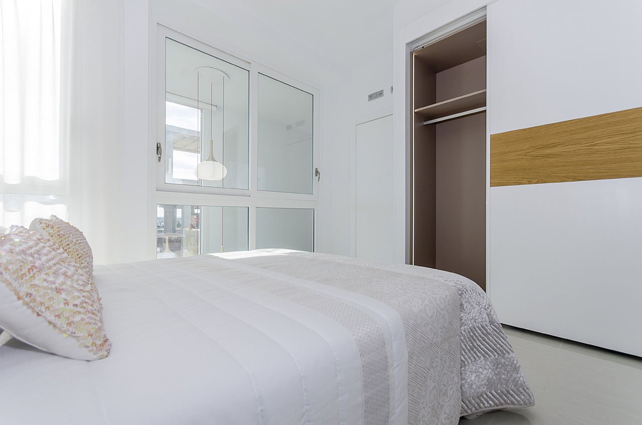 Moderne Villen mit 3 Schlafzimmern, 3 Bädern, Dachterrasse, Privatpool, Kfz-Stellplatz und optionalem Keller - 20