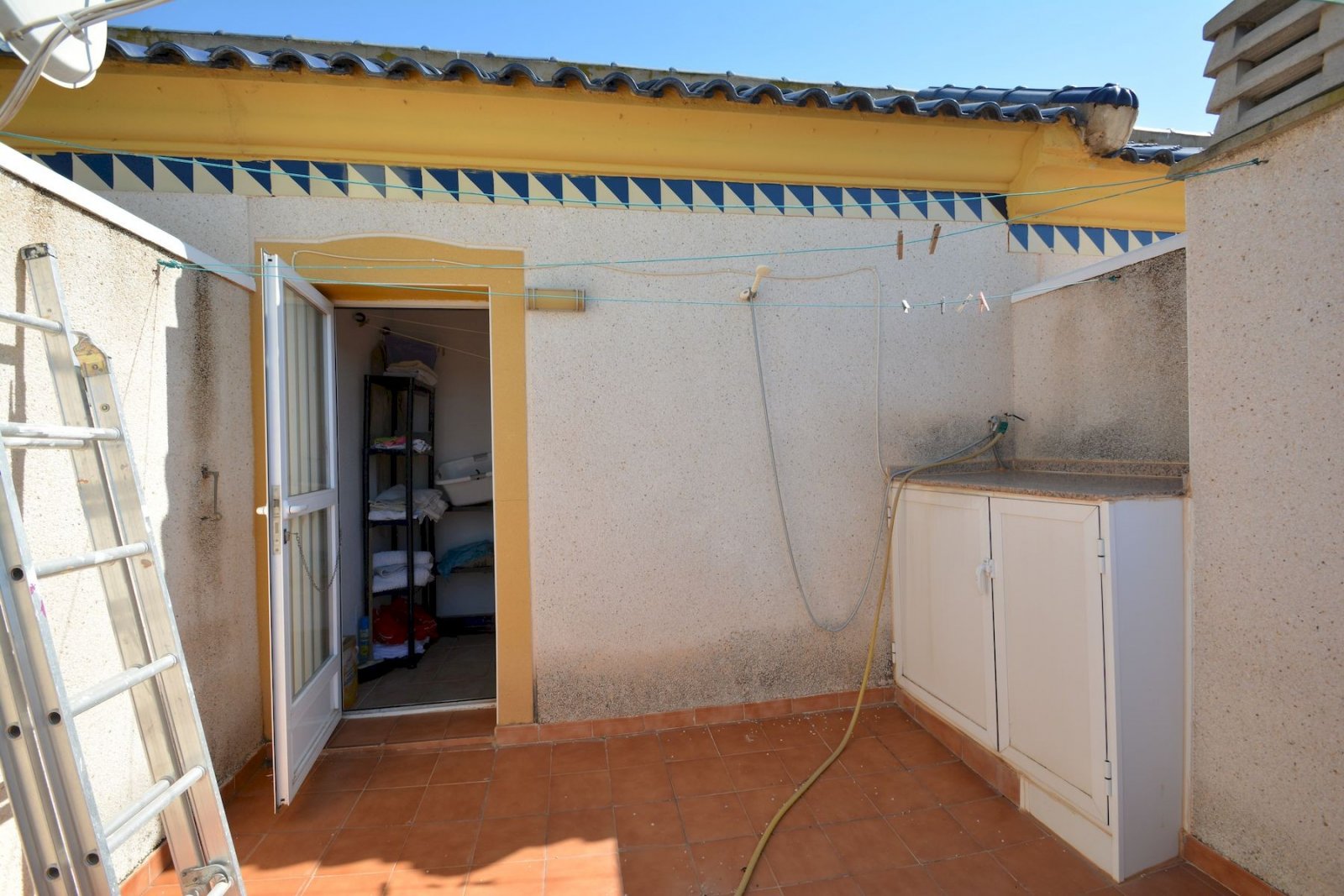 Doppelhaushälfte mit 2 Schlafzimmern, 2 Bädern, Garage und Gemeinschaftspool - 17