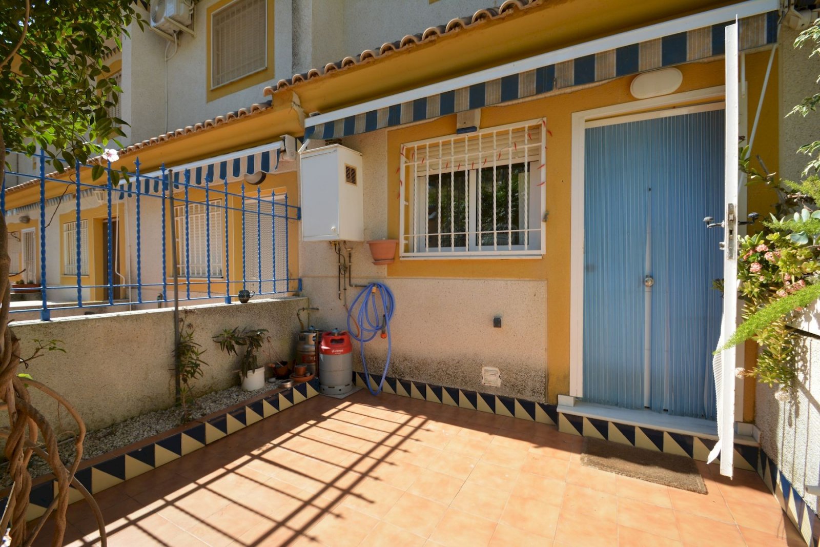 Doppelhaushälfte mit 2 Schlafzimmern, 2 Bädern, Garage und Gemeinschaftspool - 14