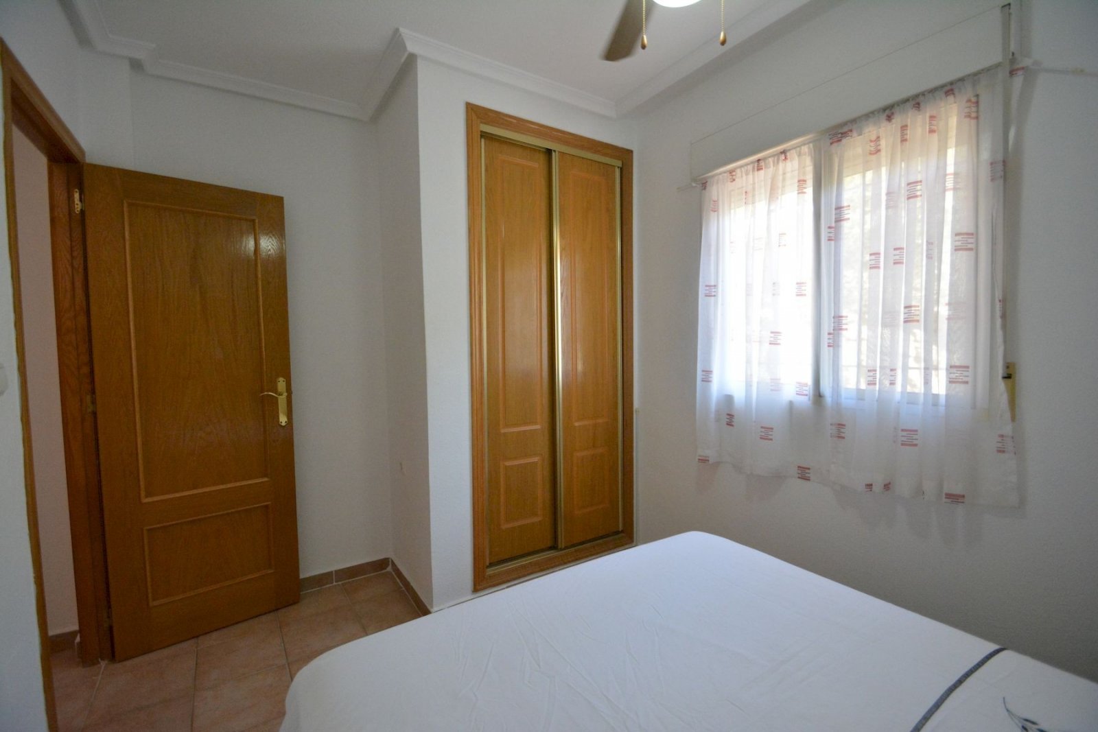 Doppelhaushälfte mit 2 Schlafzimmern, 2 Bädern, Garage und Gemeinschaftspool - 19