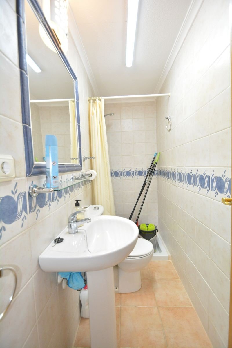 Doppelhaushälfte mit 2 Schlafzimmern, 2 Bädern, Garage und Gemeinschaftspool - 6