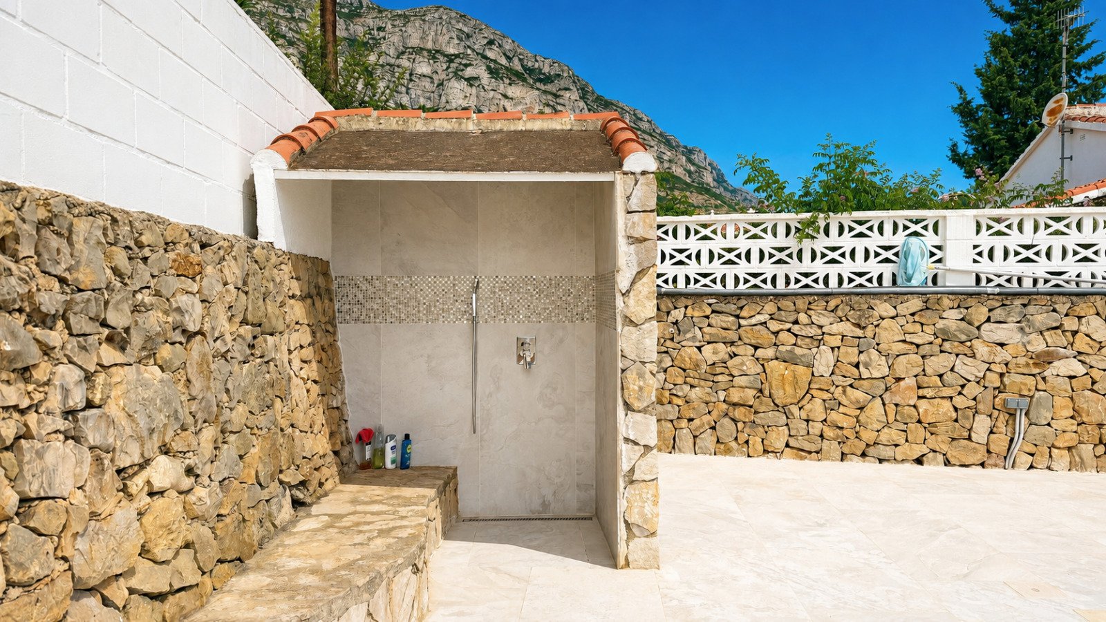Modernisierte Villa mit Meerblick, 2 Schlafzimmern und Privatpool - 10
