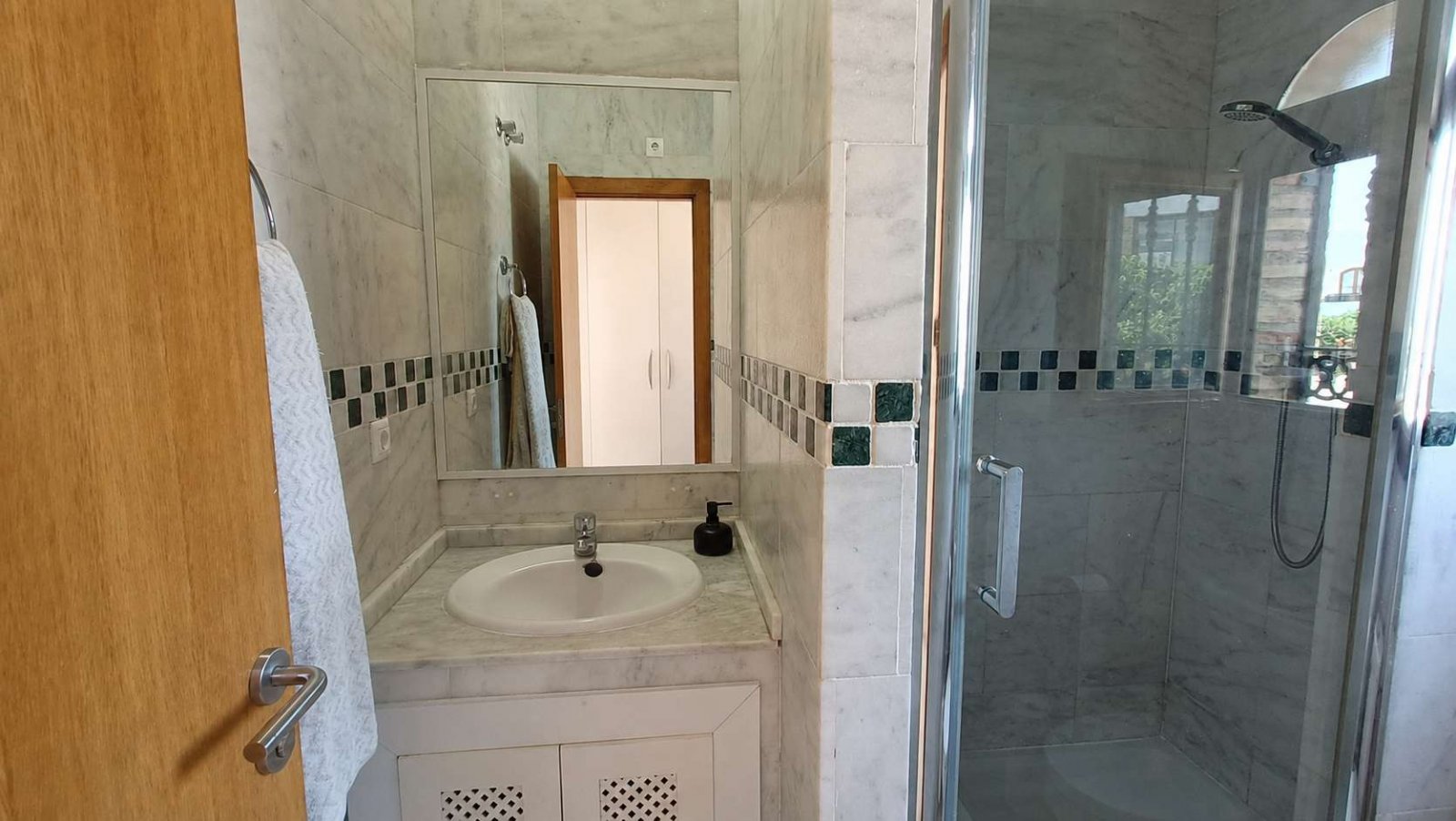 Außergewöhnliche Doppelhaushälfte mit 3 Schlafzimmern, 2 Bädern, separatem Gästebereich und privatem Pool im Herzen des La Finca Golf & Spa Resorts - 25