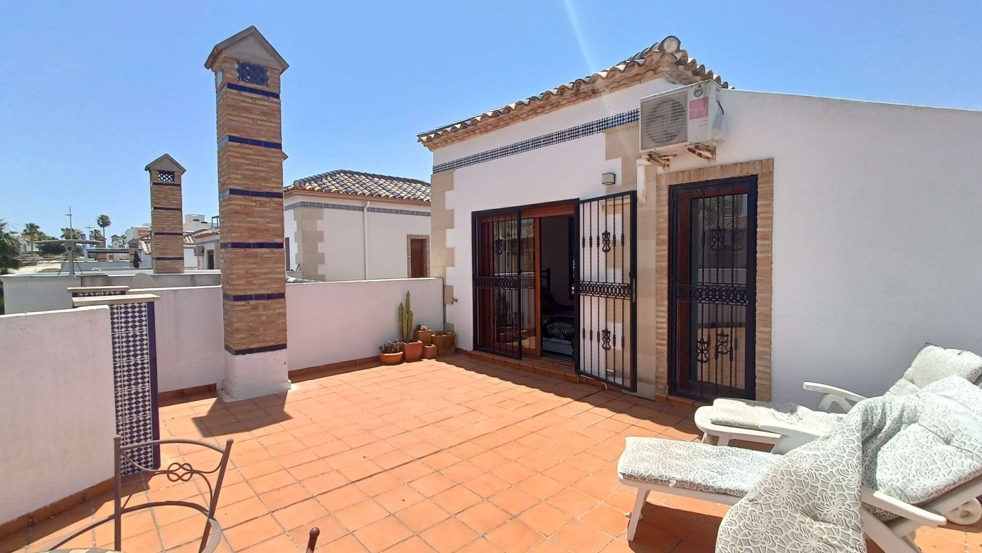 Außergewöhnliche Doppelhaushälfte mit 3 Schlafzimmern, 2 Bädern, separatem Gästebereich und privatem Pool im Herzen des La Finca Golf & Spa Resorts - 29