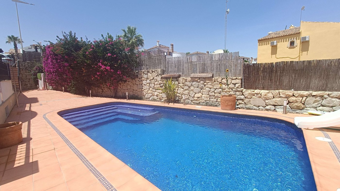 Außergewöhnliche Doppelhaushälfte mit 3 Schlafzimmern, 2 Bädern, separatem Gästebereich und privatem Pool im Herzen des La Finca Golf & Spa Resorts - 42