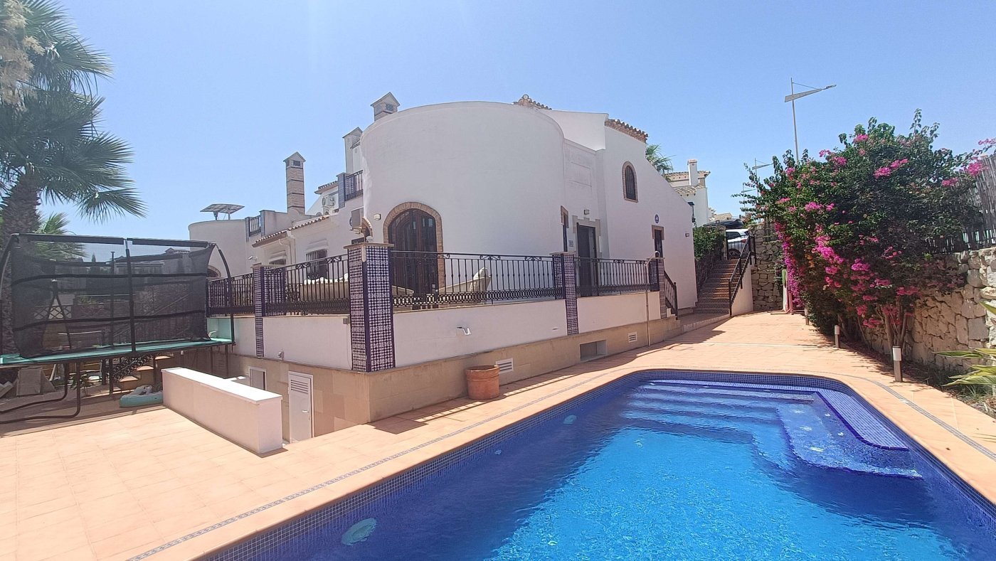 Außergewöhnliche Doppelhaushälfte mit 3 Schlafzimmern, 2 Bädern, separatem Gästebereich und privatem Pool im Herzen des La Finca Golf & Spa Resorts - 41