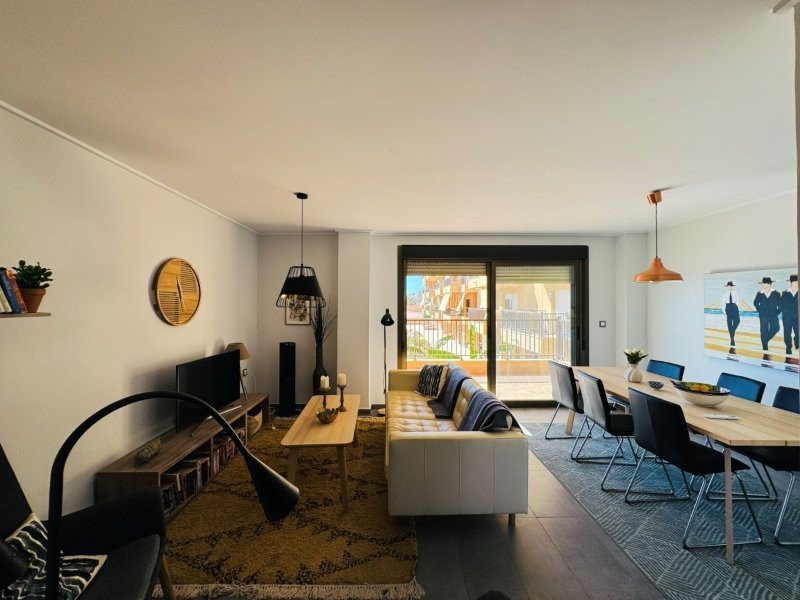 Wunderschöne renovierte Wohnung mit Meerblick in erster Strandreihe in La Mata - 16