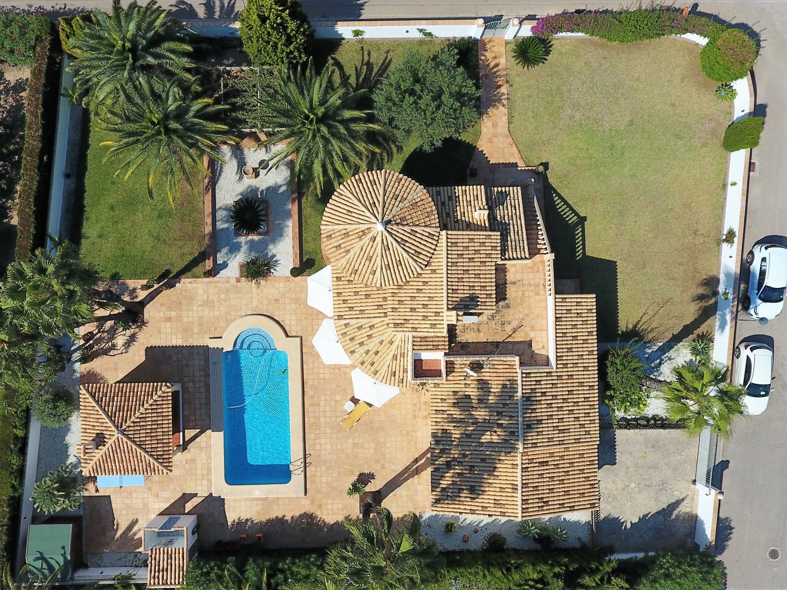 Einzigartige Traumvilla nahe Denia mit großem Eckgrundstück nur wenige Gehminuten vom Meer entfernt - 38