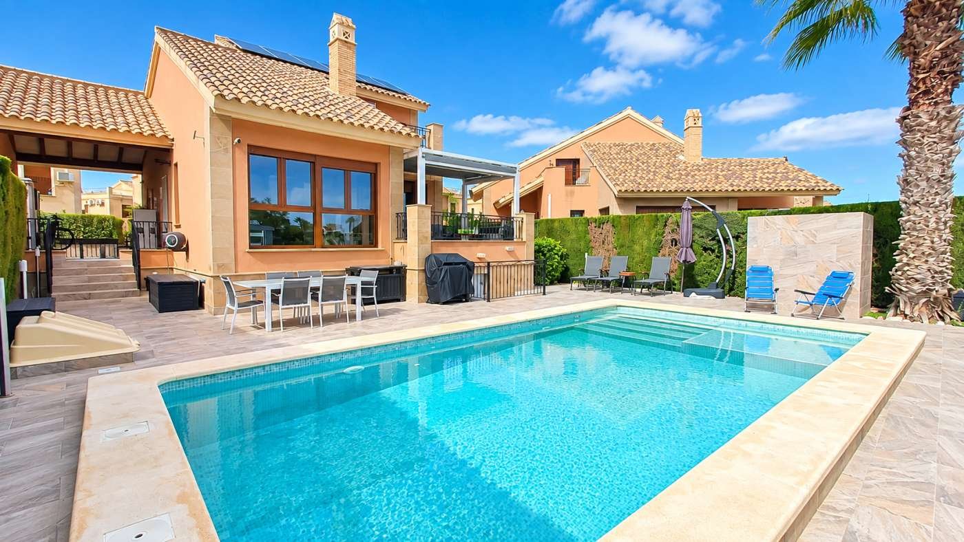 Villa mit 3 Schlafzimmern und 2 Bädern in erster Linie am Golfplatz vom La Finca Resort - 1