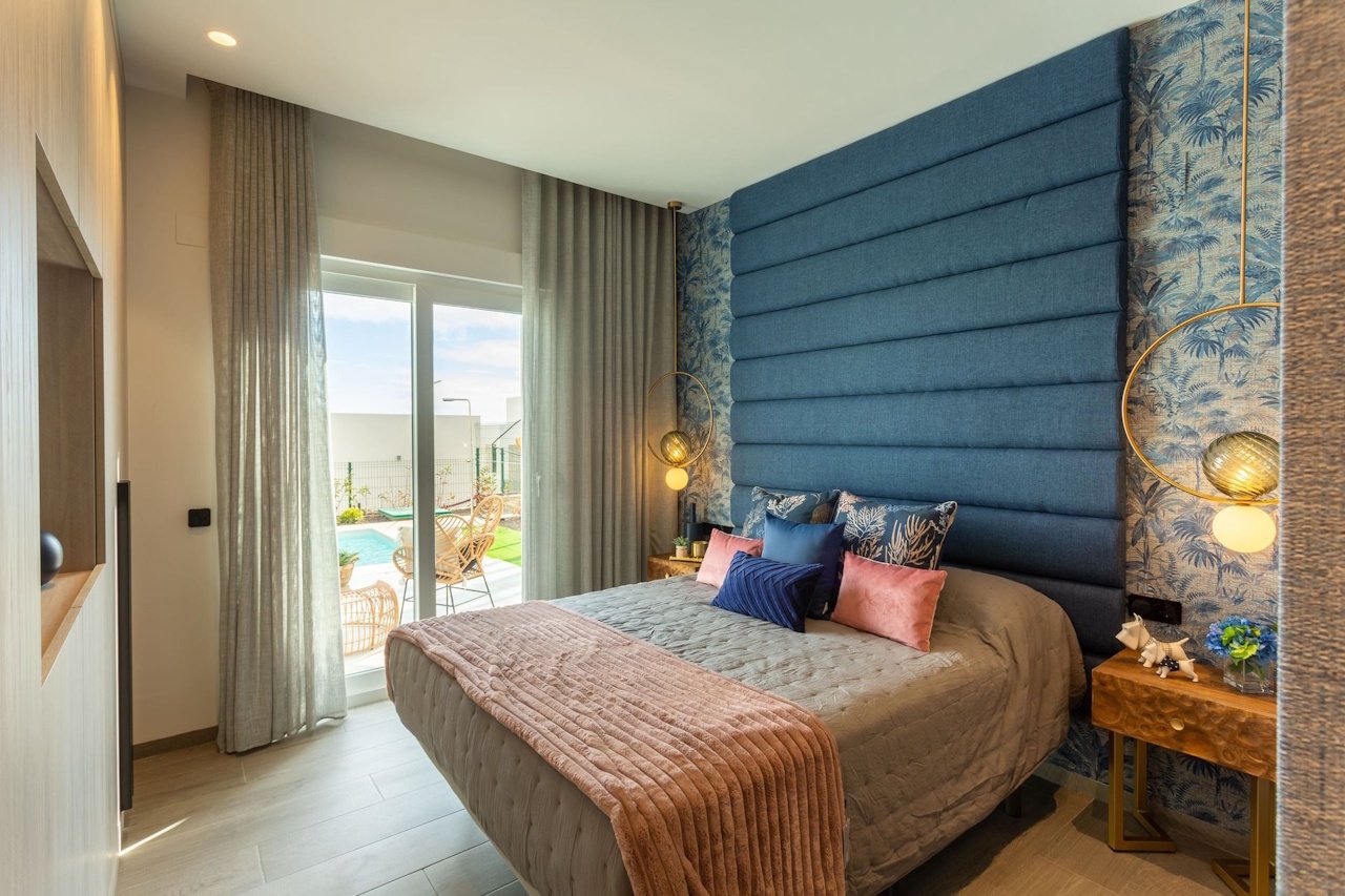 Doppelhaushälften mit 3 Schlafzimmern, 2 Bädern, Dachterrasse, Klimaanlage und Privatpool in der wunderschönen Golfanlage La Finca Resort - 12