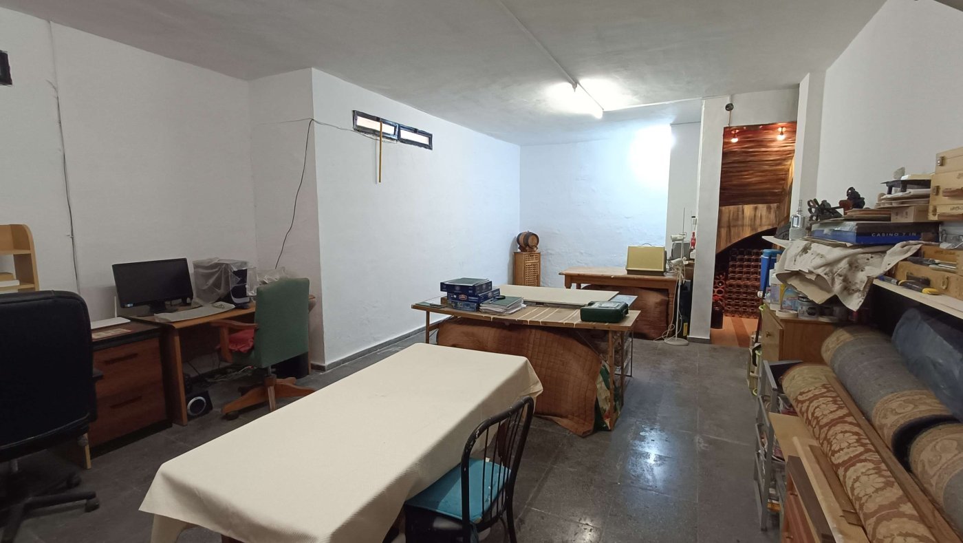 Atemberaubende freistehende Villa mit privatem Pool, separatem Gästeappartement, Garage und Kellerräumen am Stadtrand von Crevillent - 34
