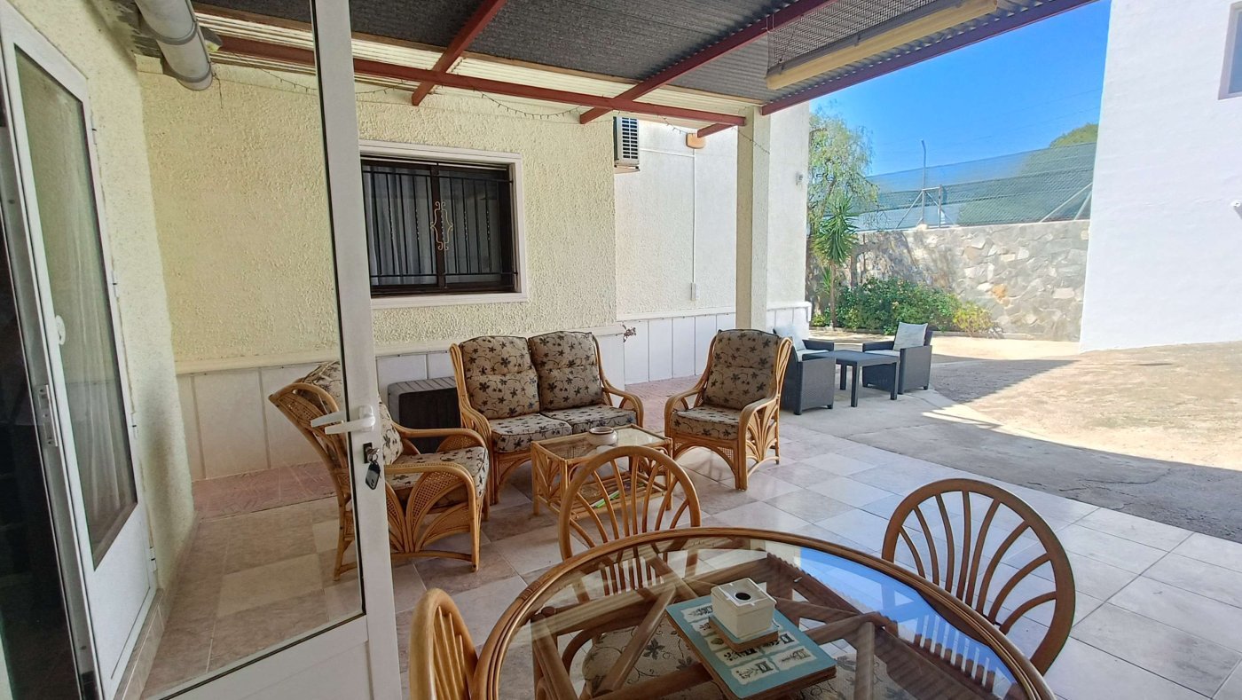 Atemberaubende freistehende Villa mit privatem Pool, separatem Gästeappartement, Garage und Kellerräumen am Stadtrand von Crevillent - 39
