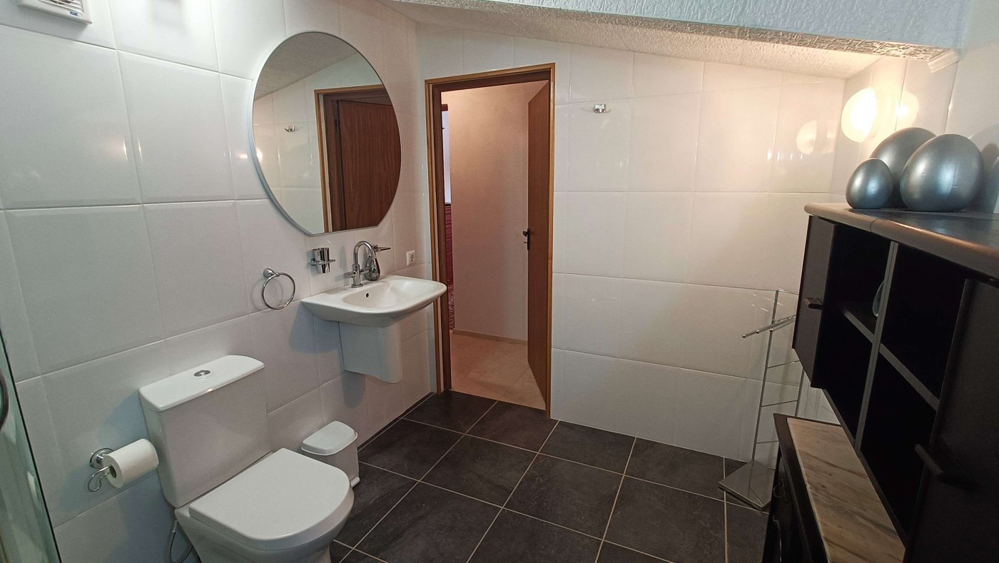 Atemberaubende freistehende Villa mit privatem Pool, separatem Gästeappartement, Garage und Kellerräumen am Stadtrand von Crevillent - 31