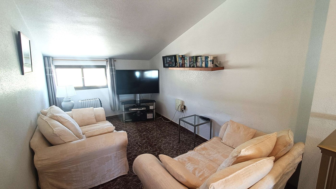 Atemberaubende freistehende Villa mit privatem Pool, separatem Gästeappartement, Garage und Kellerräumen am Stadtrand von Crevillent - 21