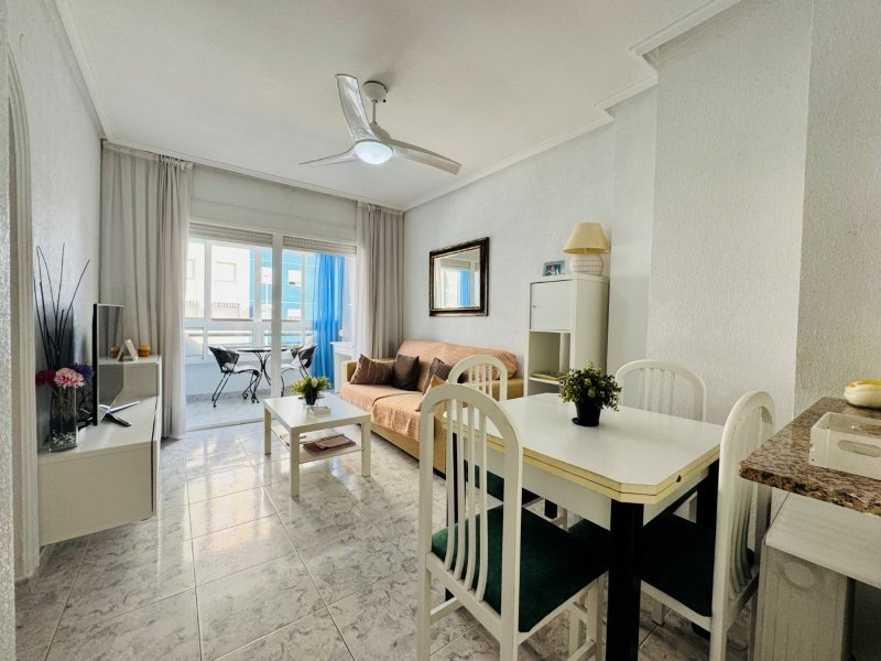 Appartement mit 1 Schlafzimmer, 1 Bad, Gemeinschaftsdachterrasse und Gemeinschaftspool nur 200 m vom Strand - 2