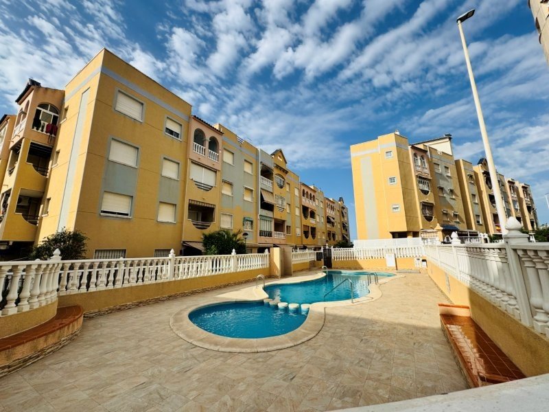 Appartement mit 1 Schlafzimmer, 1 Bad, Gemeinschaftsdachterrasse und Gemeinschaftspool nur 200 m vom Strand - 1