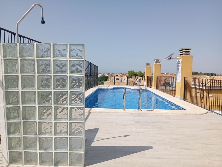 Appartement mit 2 Schlafzimmern, 2 Bädern, Dachterrasse und Gemeinschaftspool - 4