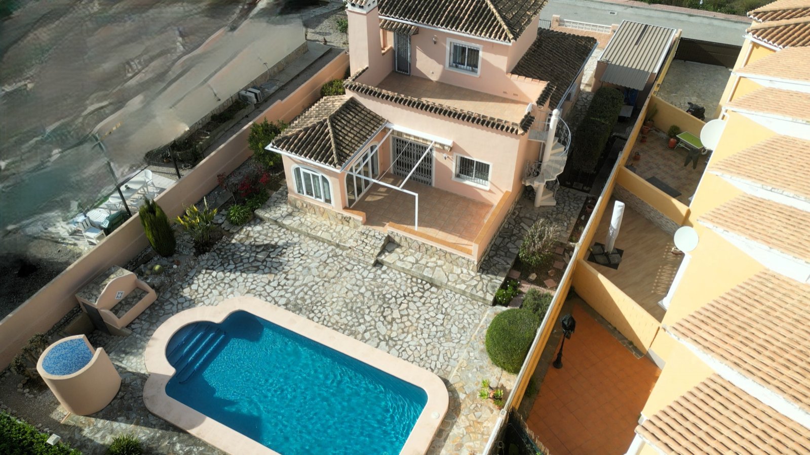 Sonnige 3 Schlafzimmer-Villa mit Pool - 18