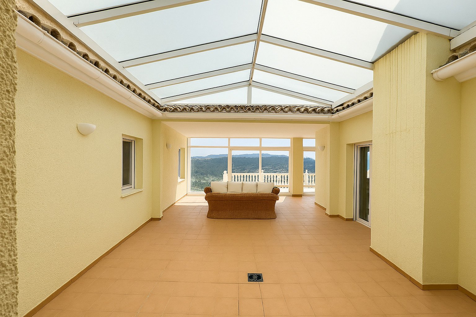 Villa in La Sella mit 4 Schlafzimmern, 4 Bädern, Touristenlizenz sowie Golf- und Meerblick - 9