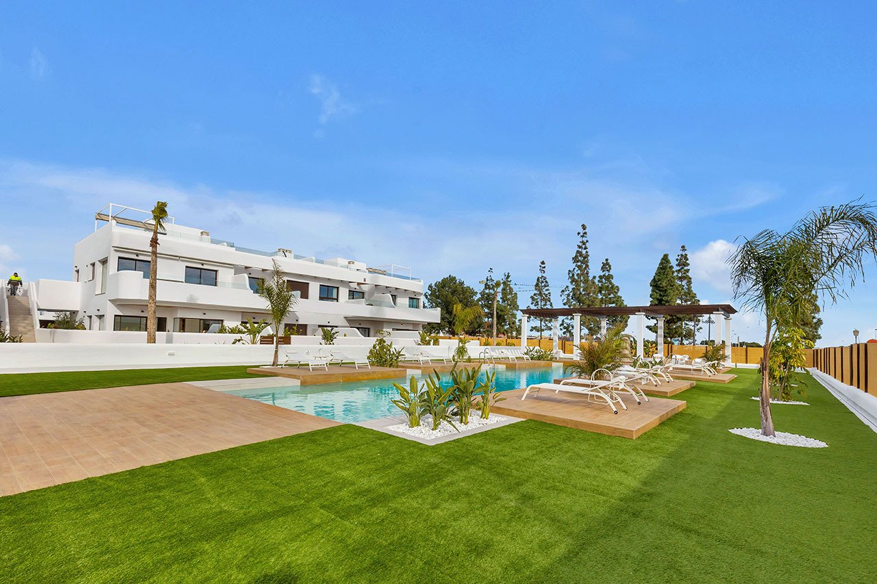 Appartements mit 2 Schlafzimmern, 2 Bädern, Gemeinschaftspool und Tiefgaragenstellplatz im La Serena Golf Komplex - 2