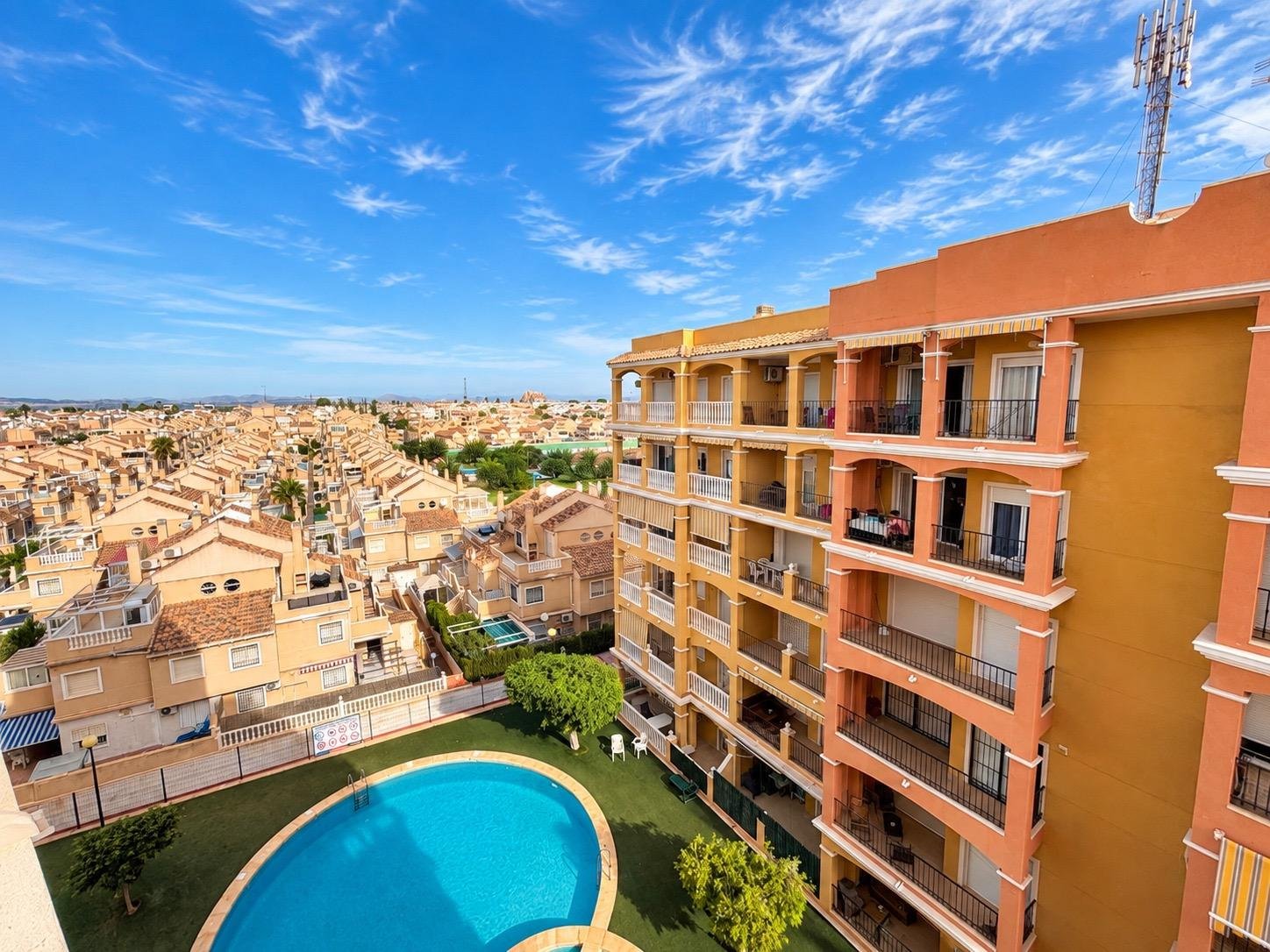 Penthouse-Wohnung mit Terrasse, privater Dachterrasse und freiem Ausblick in Torreblanca - 1