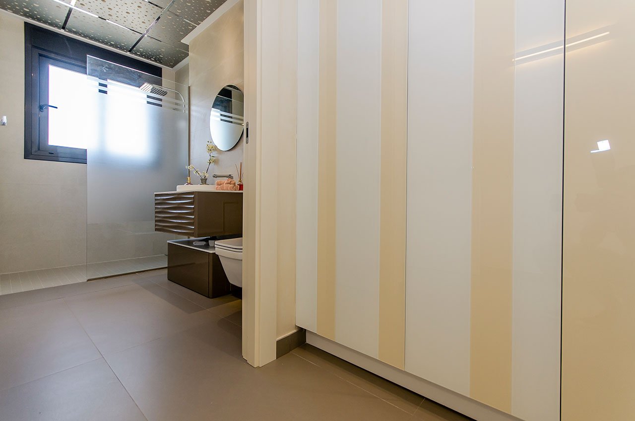 Exklusive Villen mit 3 Schlafzimmern, 3 Bädern, 1 Gäste-WC, Dachterrasse und Privatpool nur 600 m vom Strand - 25