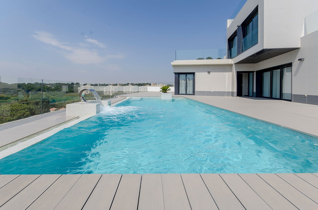 Exklusive Villen mit 3 Schlafzimmern, 3 Bädern, 1 Gäste-WC, Dachterrasse und Privatpool nur 600 m vom Strand - 3
