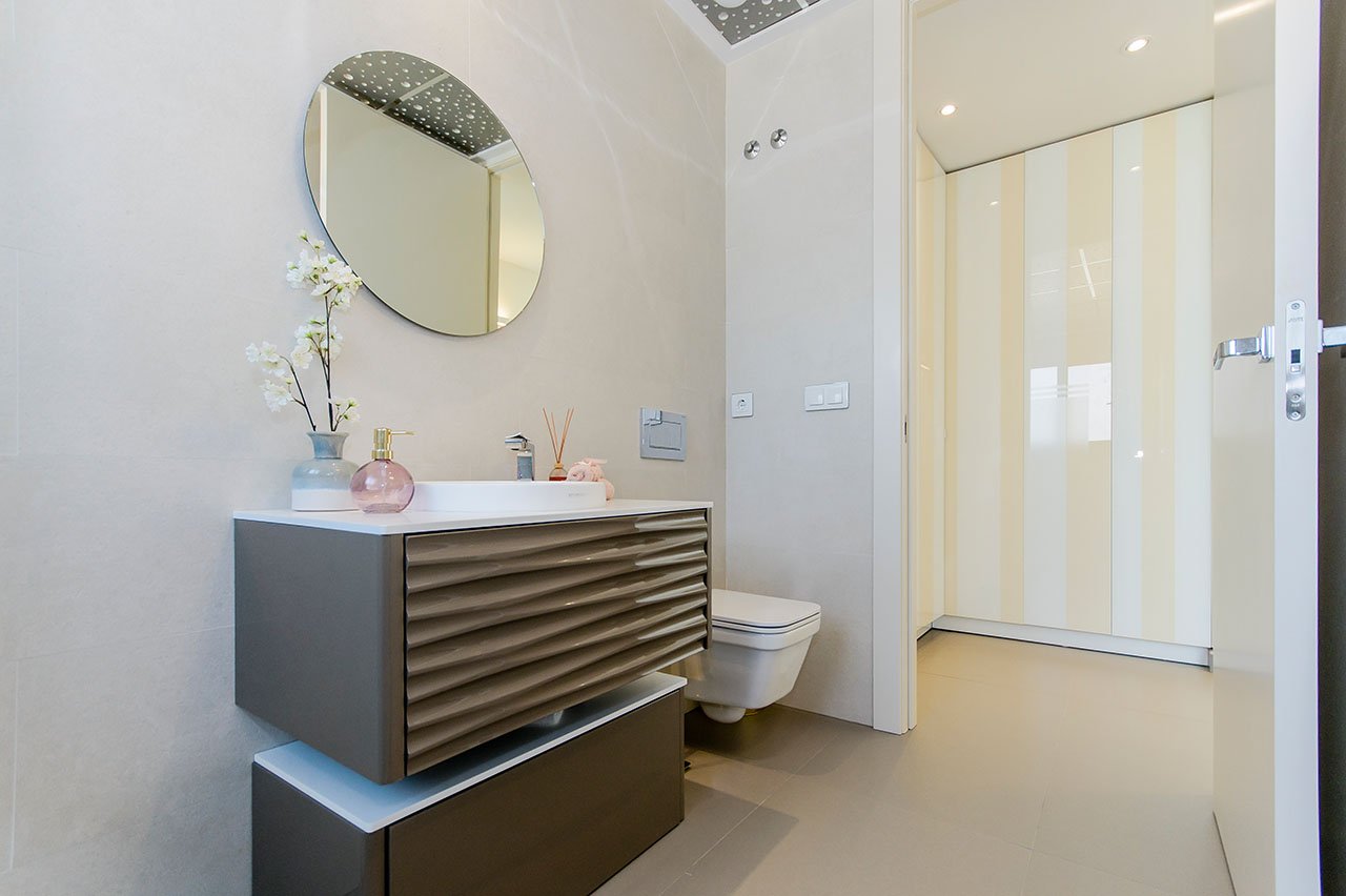 Exklusive Villen mit 3 Schlafzimmern, 3 Bädern, 1 Gäste-WC, Dachterrasse und Privatpool nur 600 m vom Strand - 26