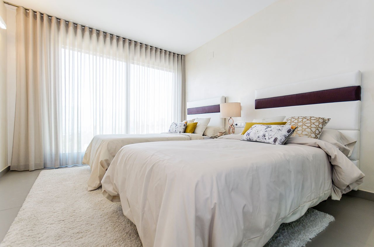 Exklusive Villen mit 3 Schlafzimmern, 3 Bädern, 1 Gäste-WC, Dachterrasse und Privatpool nur 600 m vom Strand - 20