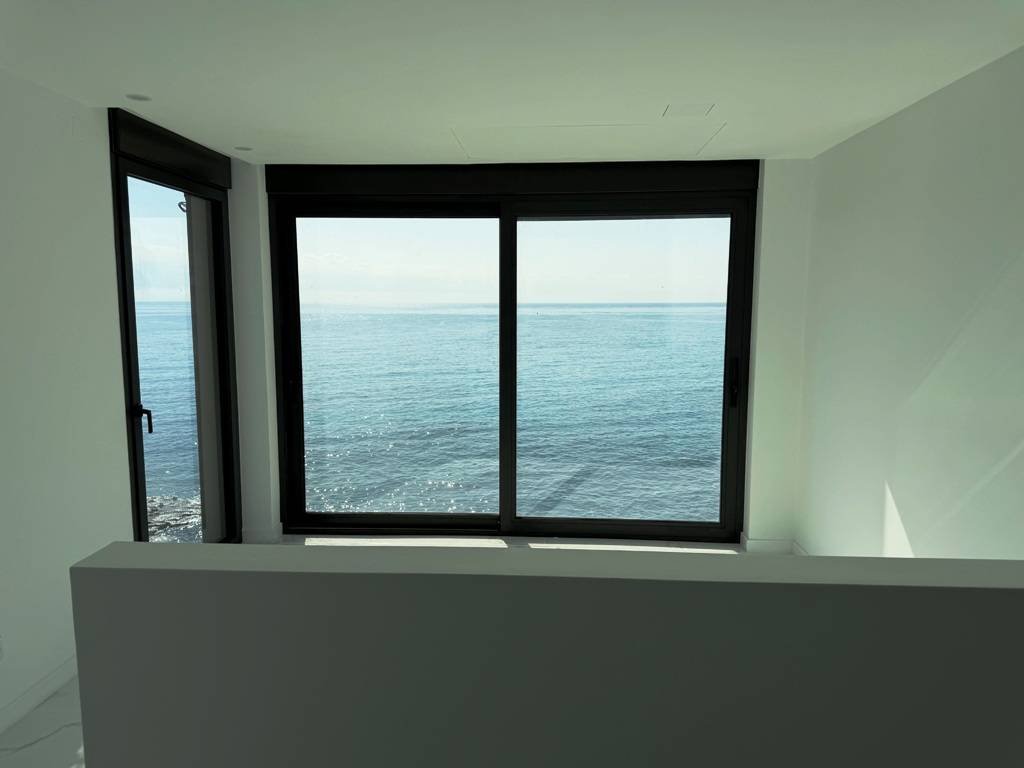 Komplett renovierte Villa direkt am Meer - mit Meer- und Küstenblick! - 14